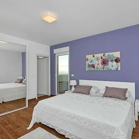 Villa Holiday Home Villa Orion