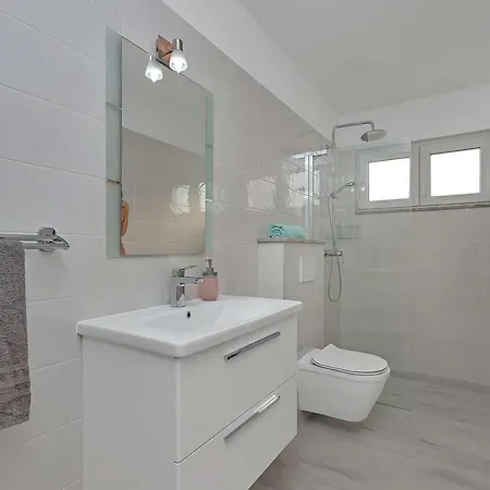 Villa Holiday Home Villa Orion