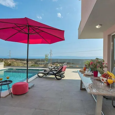 Вілла Holiday Home Villa Orion Макарська