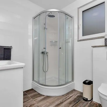 Holiday Home Villa Orion Вілла Макарська