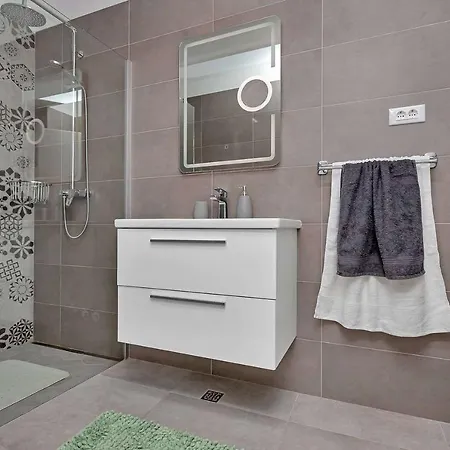 Holiday Home Villa Orion Вілла