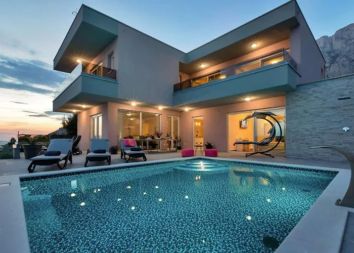 Orion Βίλα Μακάρσκα